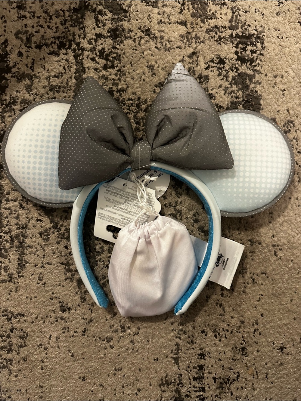 NWT Disney Parks runDisney Springtime Surprise Ears Removable Bow & 4 Patches